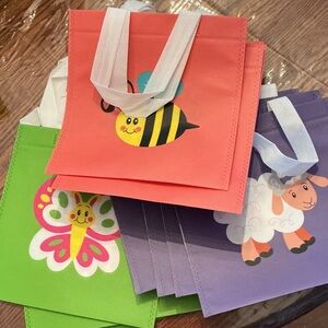 Colorful Kids Tote Bags Set 3 X4  NWT🐣🐰